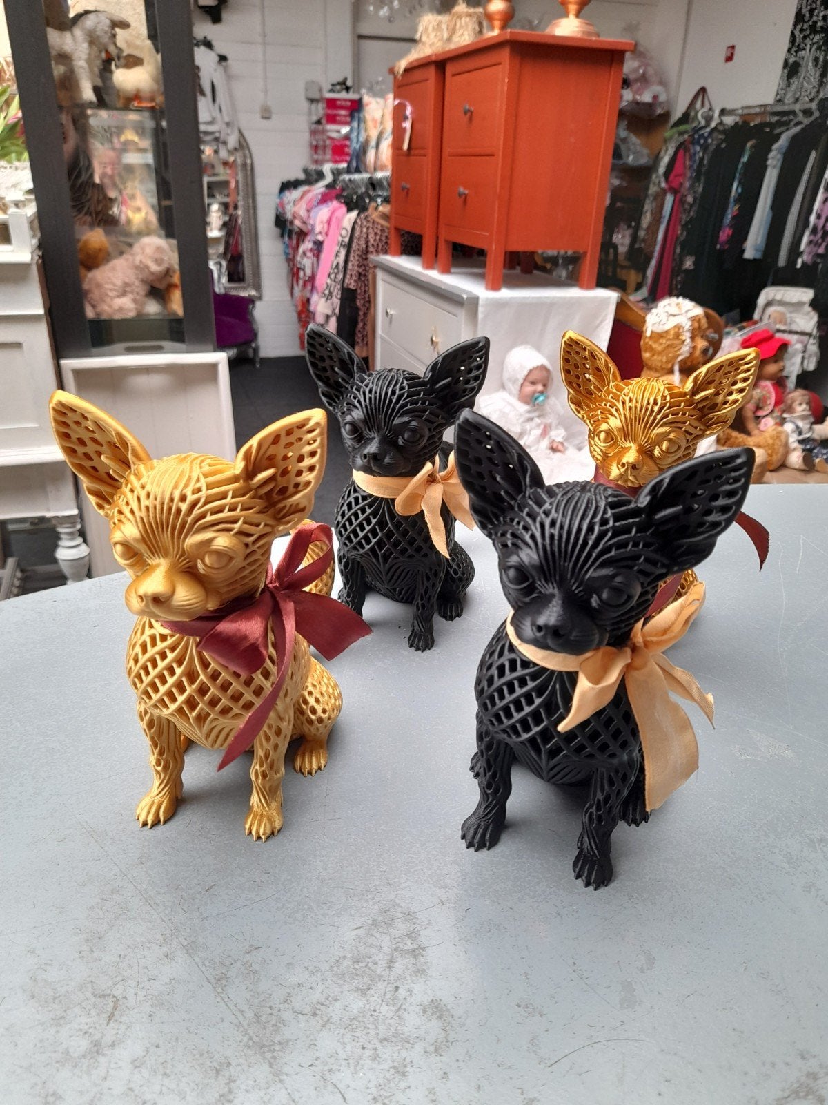 Mooie chihuahua beelden ca 20 cm, Ophalen of Verzenden, Zo goed als nieuw