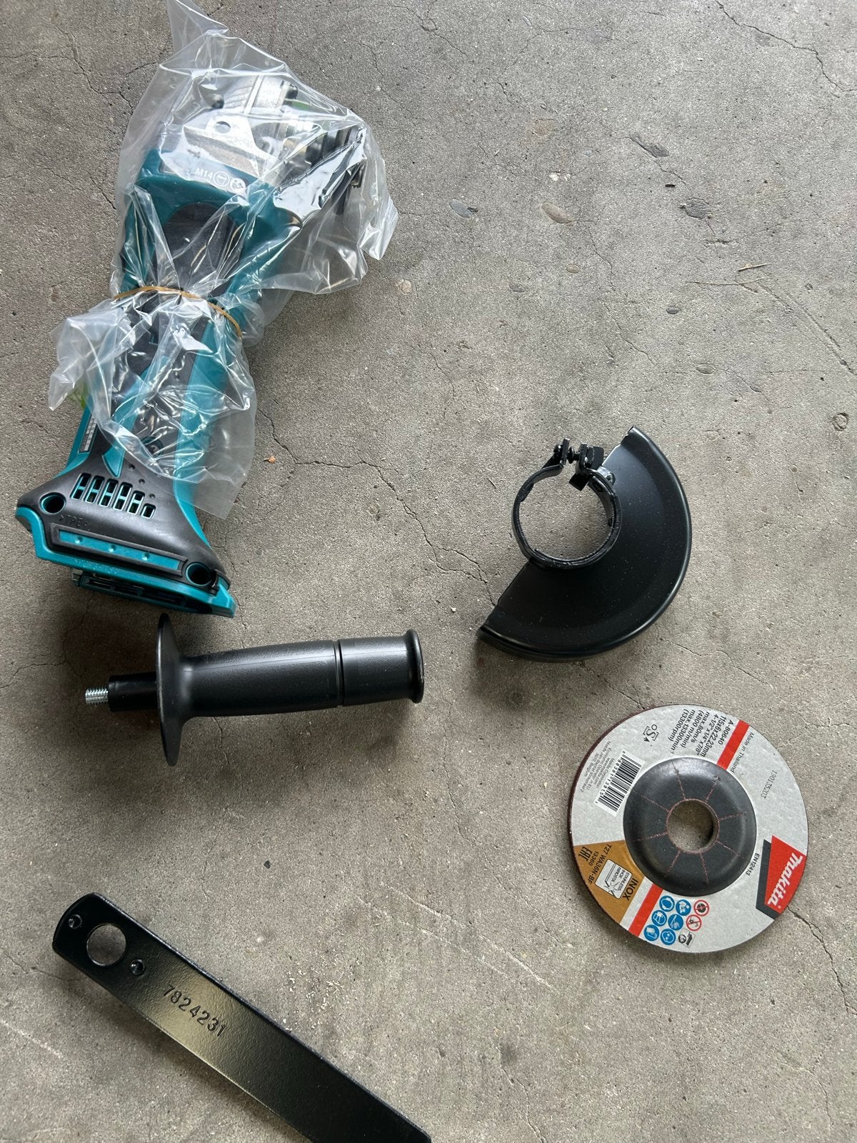 Makita DGA452Z 18V Accu Haakse Slijper - Nieuw in doos, Ophalen, Nieuw, Minder dan 700 watt, Haakse handslijpmachine