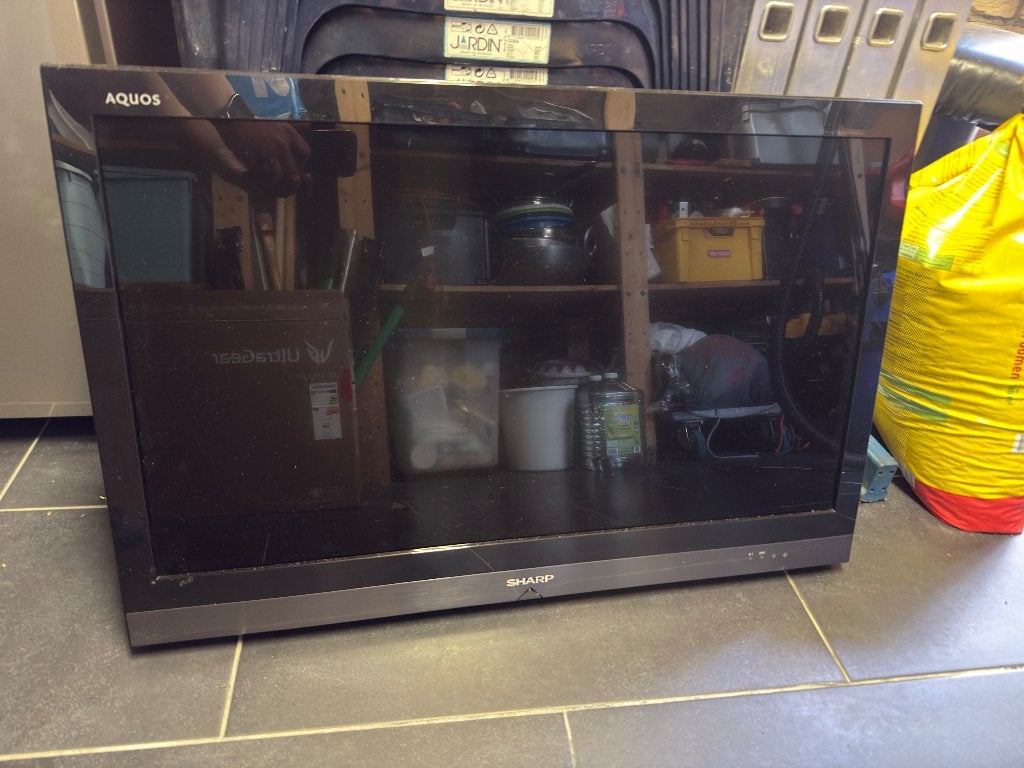 Sharp 32 inch TV, Audio, Tv en Foto, Televisies, Ophalen, Gebruikt, 50 Hz, 80 tot 100 cm