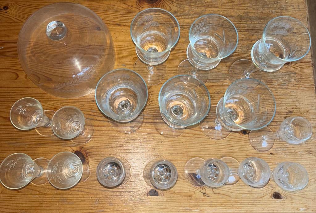 Glazen set met graanmotief en stolp, Ophalen of Verzenden