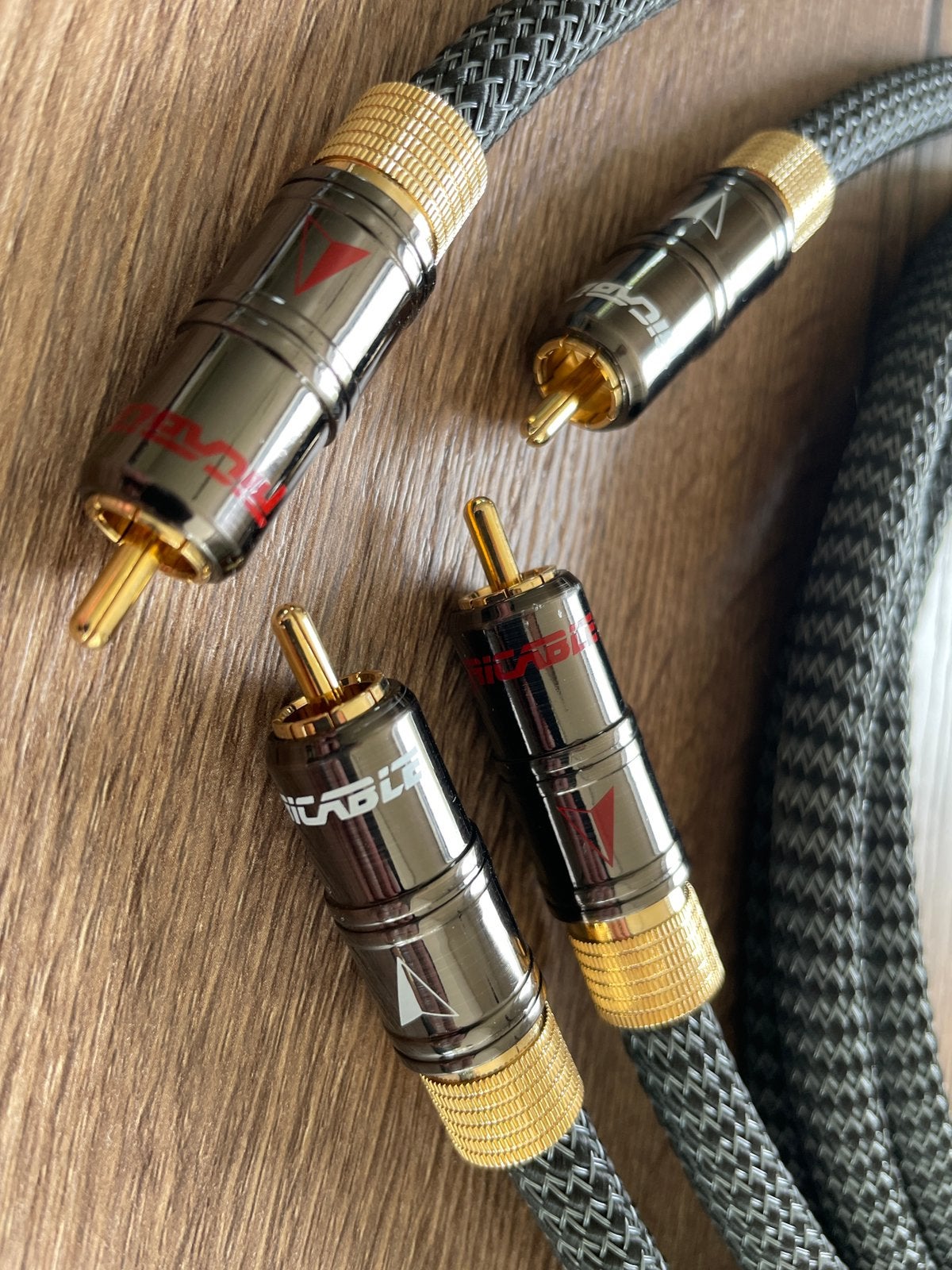 Ricable Magnus RCA audiokabel, Ophalen of Verzenden, Zo goed als nieuw, Minder dan 2 meter, Interlink-kabel
