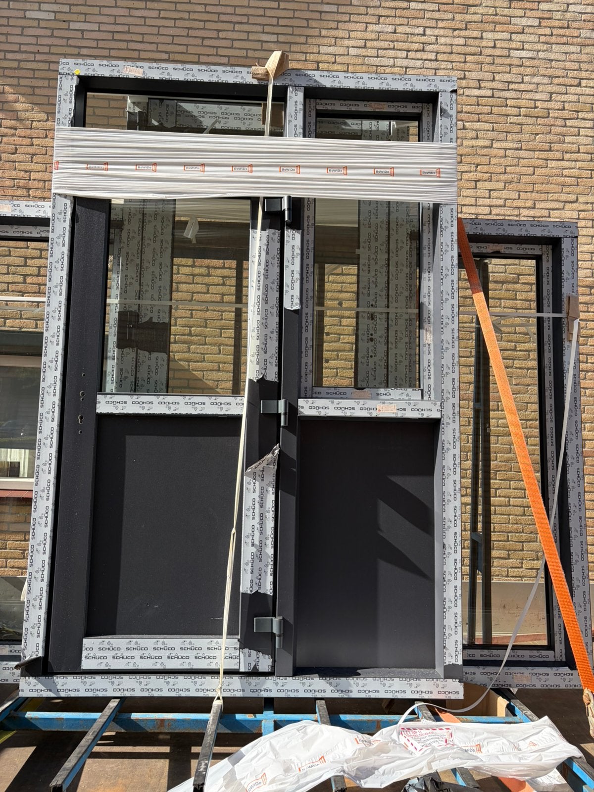 Te koop nieuw kunststof kozijn incl deur en raam, Doe-het-zelf en Verbouw, Kozijnen en Schuifpuien, Kunststof, Deurkozijn, Nieuw