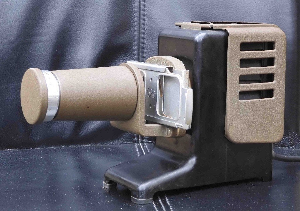 Leitz diaprojector + 5cm Dimaron, Audio, Tv en Foto, Diaprojectors, Ophalen of Verzenden, Gebruikt