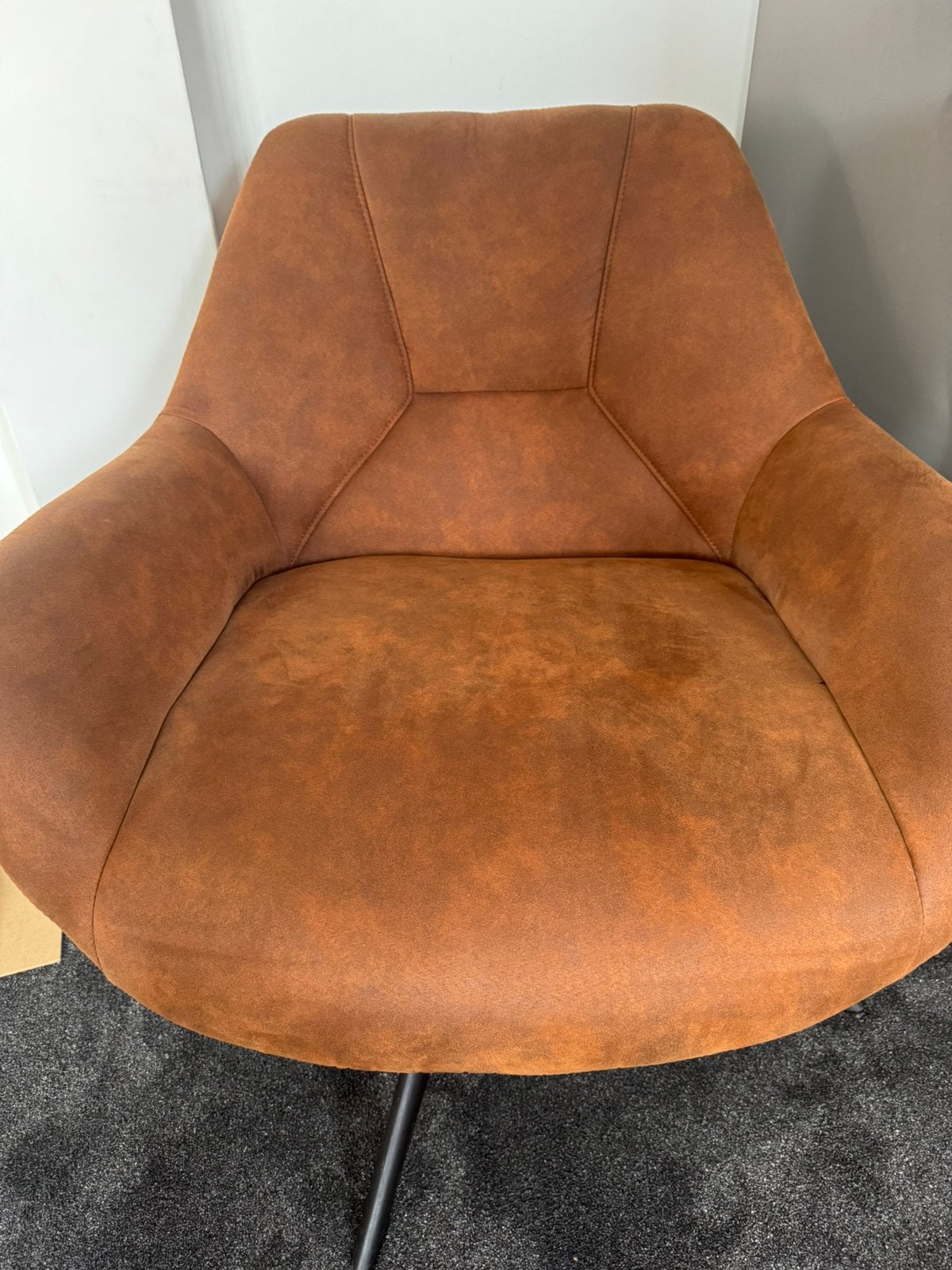 2 x cognac kleur draai stoel, Huis en Inrichting, Ophalen, Zo goed als nieuw, Minder dan 75 cm, 50 tot 75 cm