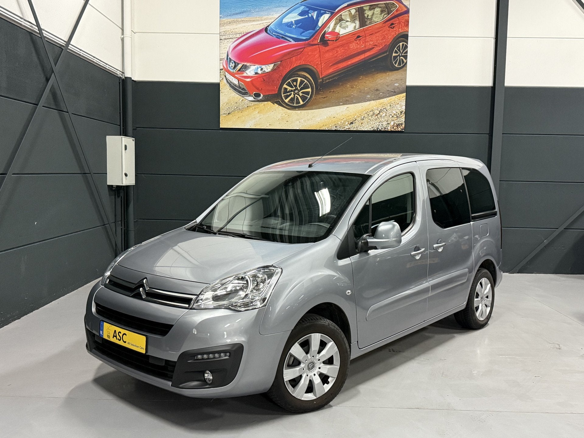 Citroën Berlingo 1.6 VTi Rolstoelauto 3+1 of 5+0 - UNIEK Sl, Voorwielaandrijving, Gebruikt, 1295 kg, Met garantie (alle)