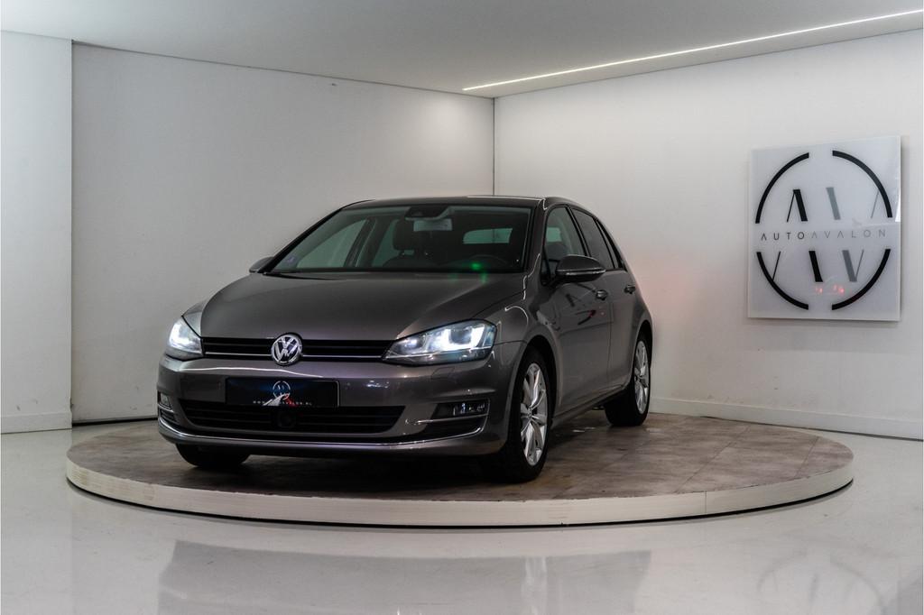 Volkswagen Golf 1.4 TSI ACT Highline 141PK | LED | Trekhaak, Auto's, 12 maanden, Gebruikt, 4 cilinders, Leder en Stof