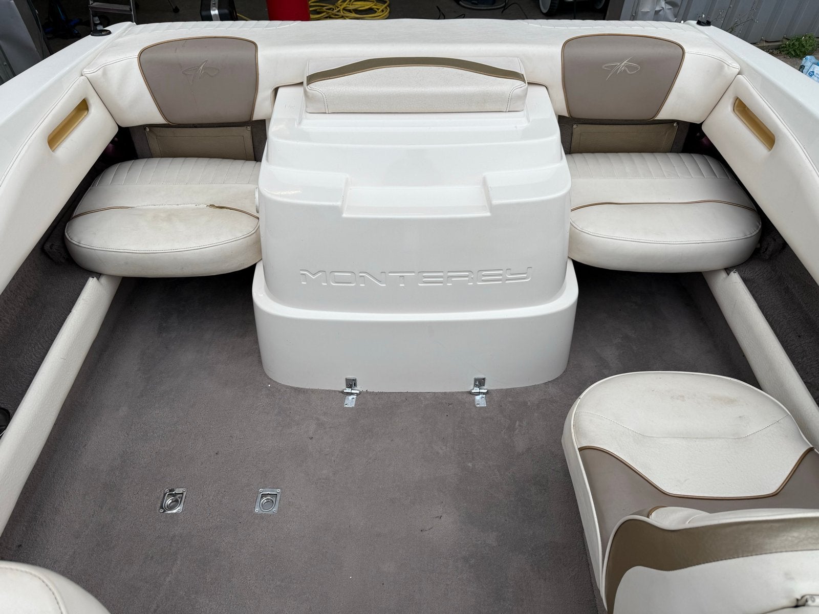 Foto 13 van Monterey 186 Montura met trailer - Volvo Penta 4.3 V6
