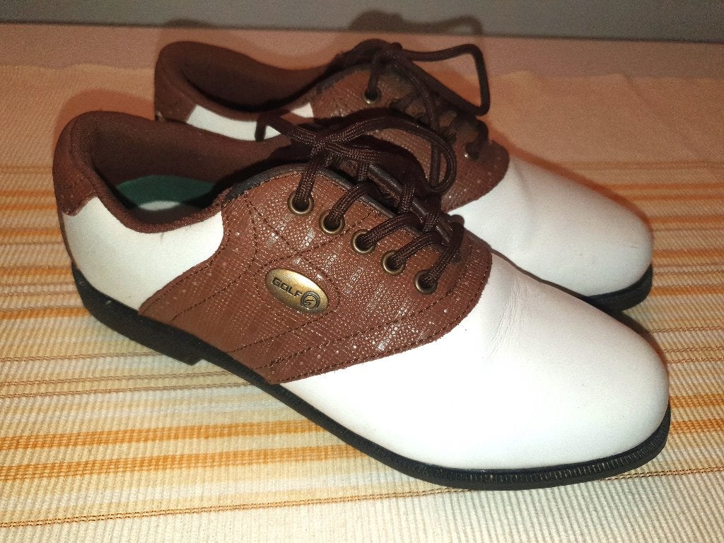 Golfschoenen mt.37 Sekiueo wit+bruin leer met 7 spikes, Ophalen of Verzenden, Zo goed als nieuw, Schoenen, Overige merken