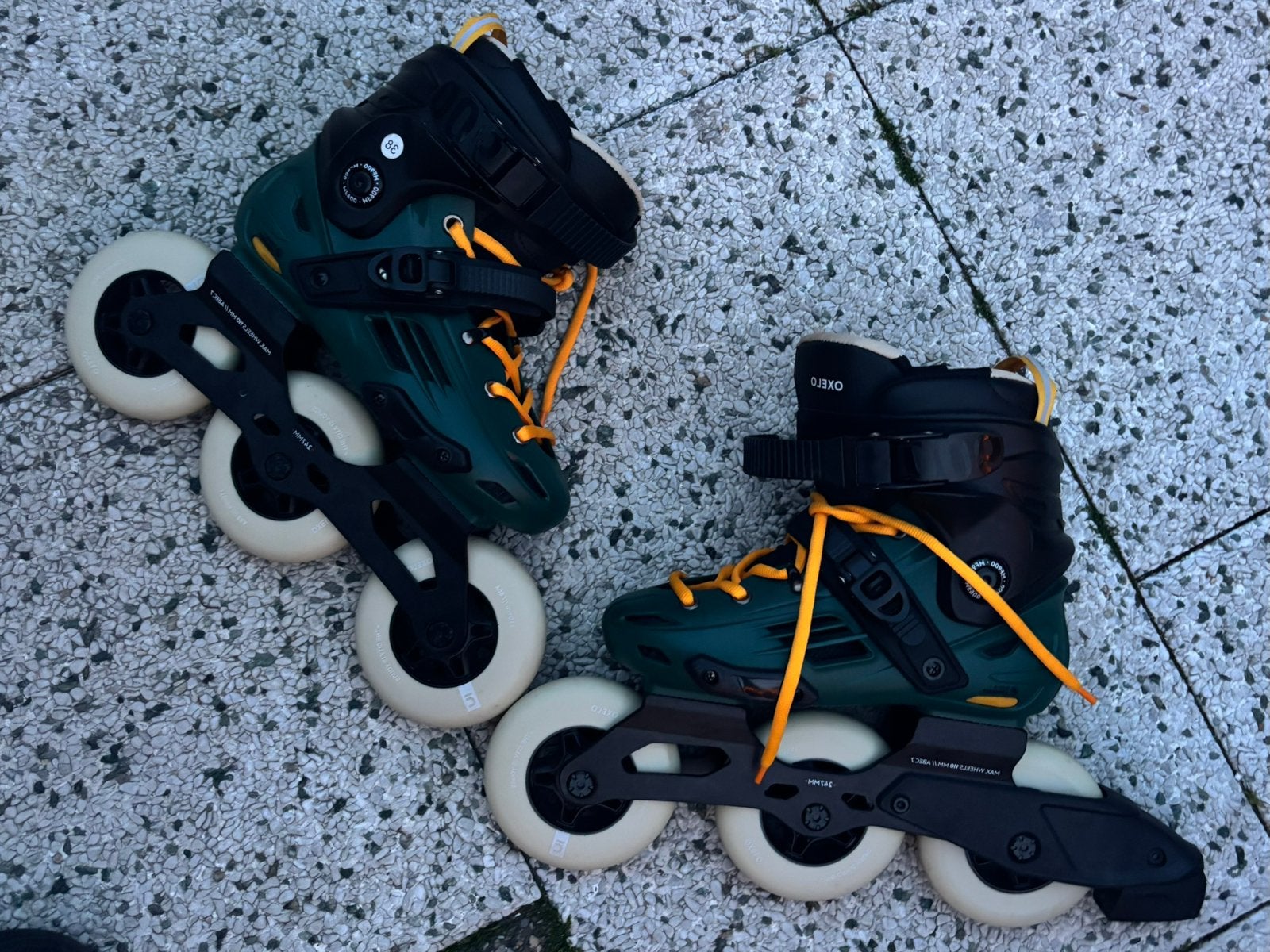 Oxelo MF900 inline skates, Ophalen of Verzenden, Zo goed als nieuw