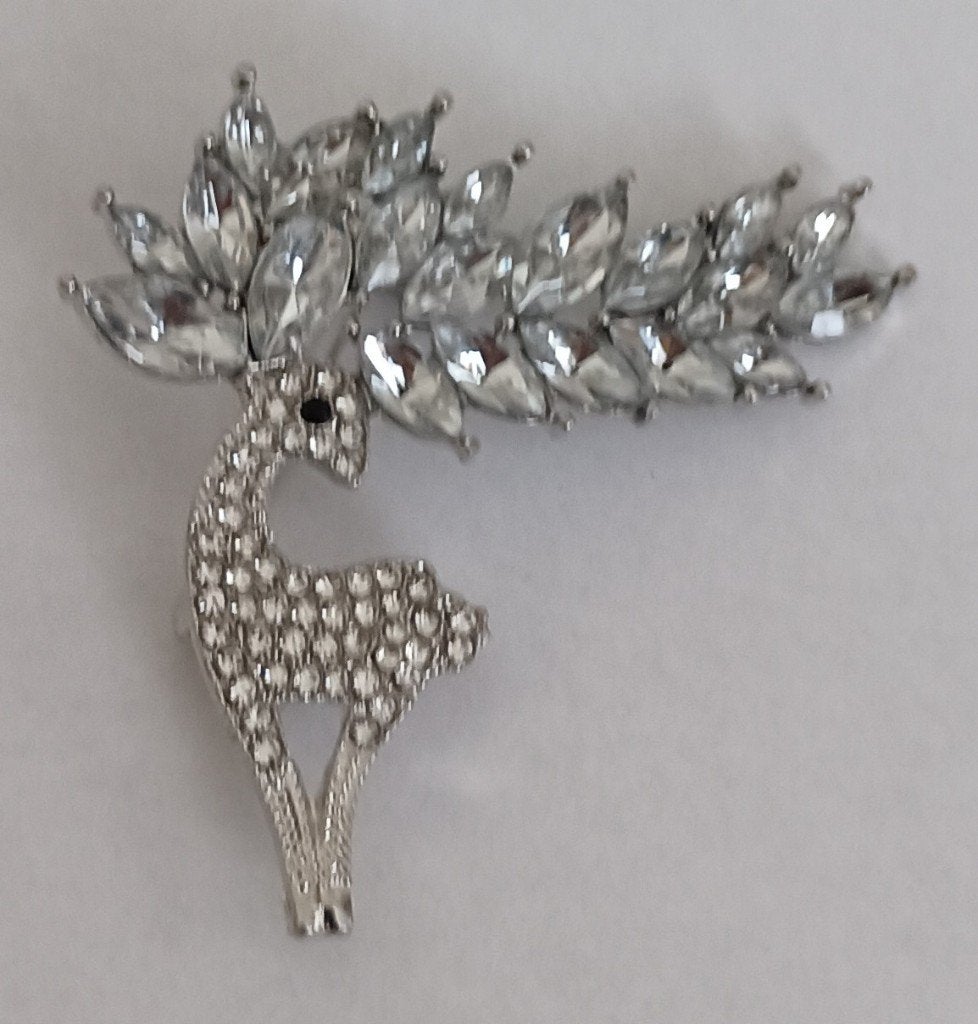 Hert broche, Sieraden, Tassen en Uiterlijk, Broches, Nieuw, Overige materialen, Overige kleuren, 4 tot 7 cm, Met strass, Ophalen of Verzenden