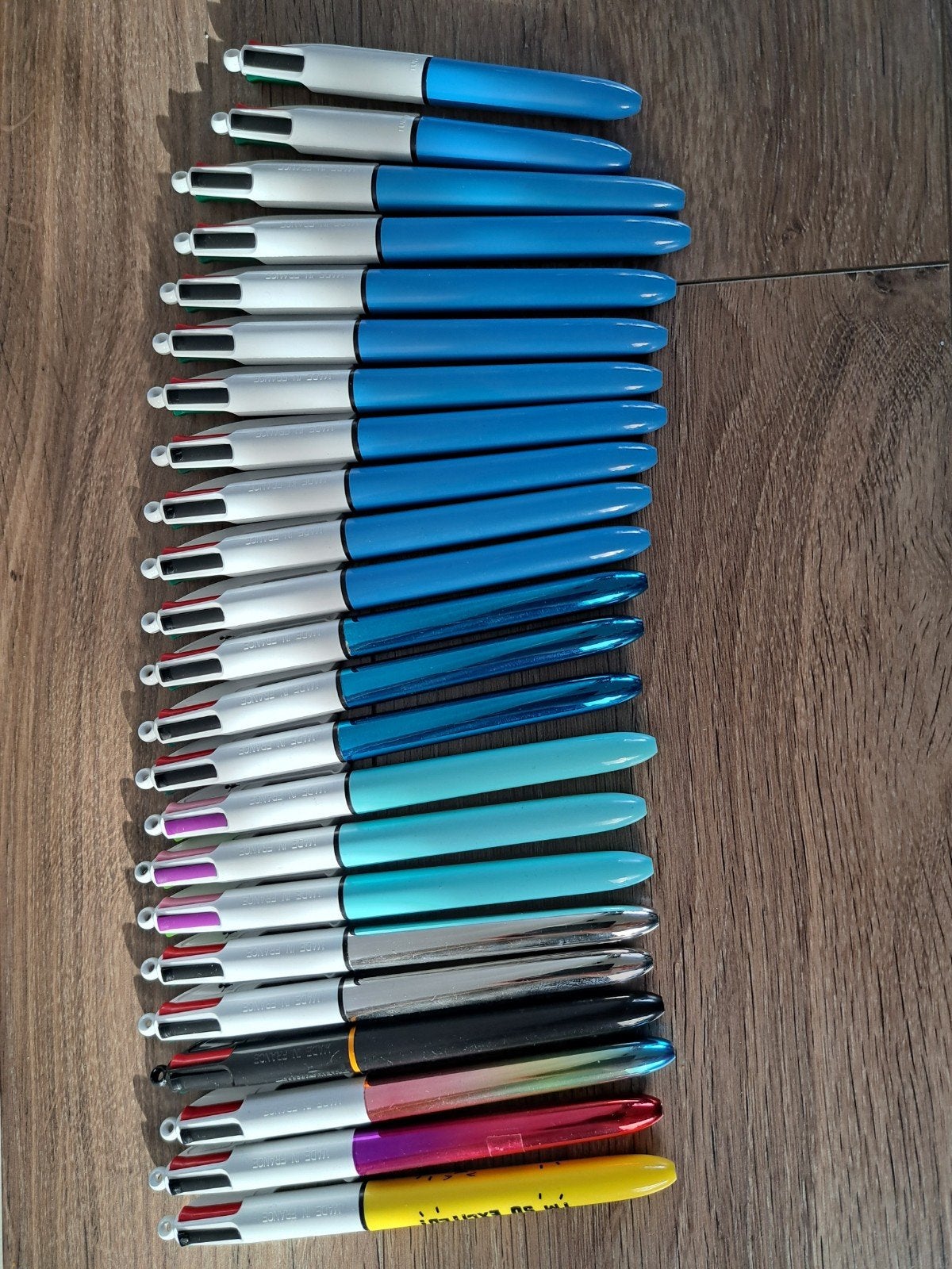 Vier kleuren pennen, Ophalen of Verzenden, Potlood of Stift