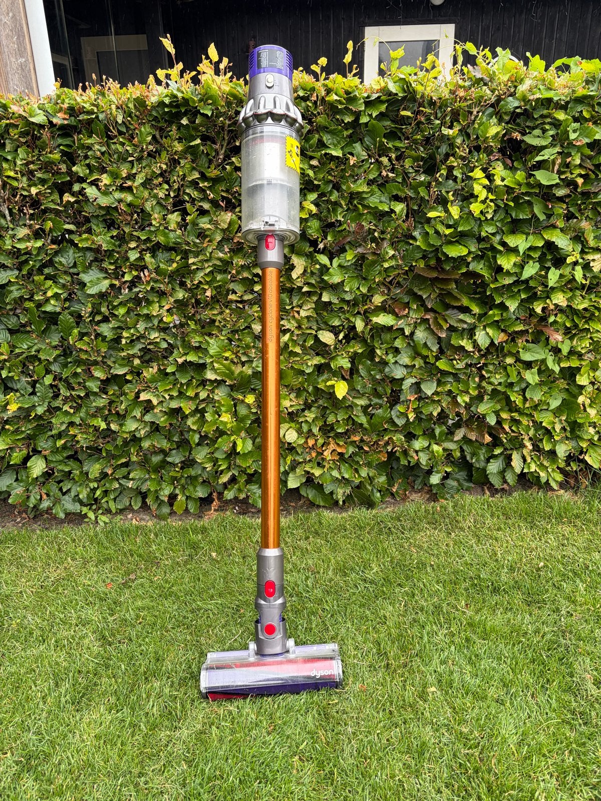 Dyson Cyclone V10 Absolute steelstofzuiger met accessoires, Witgoed en Apparatuur, Stofzuigers, Ophalen, Gebruikt, Draadloos, Dyson