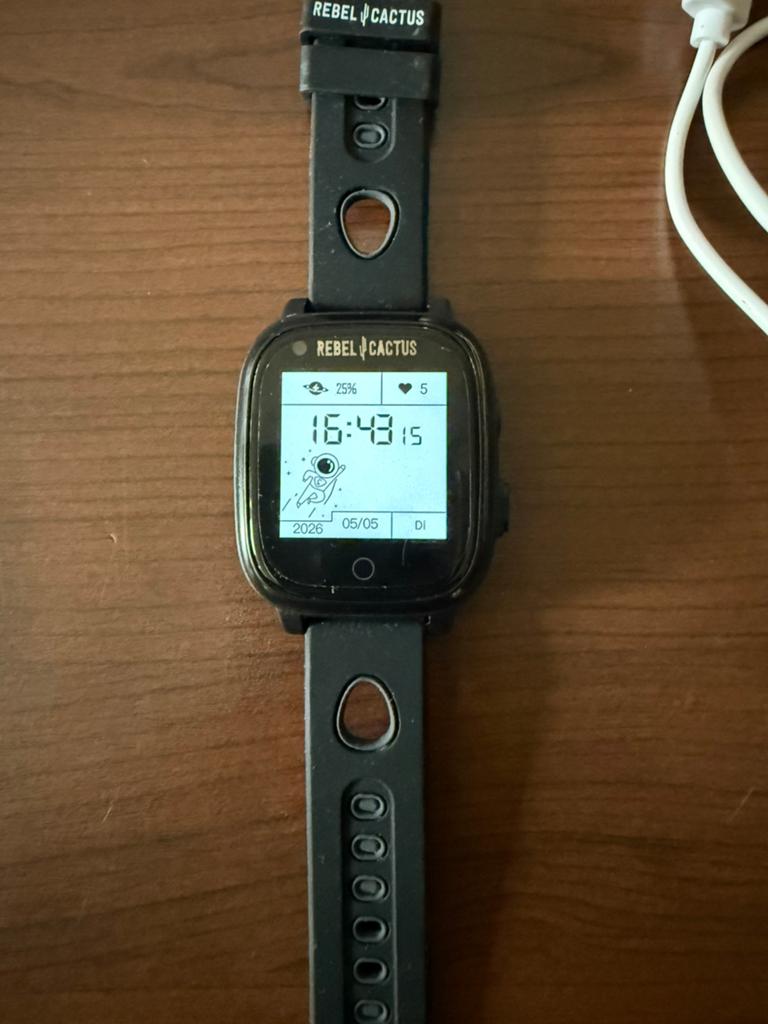 Rebel Cactus Go gps Smartwatch voor kinderen, Sieraden, Tassen en Uiterlijk, Smartwatches, Zwart, Ophalen of Verzenden, Zo goed als nieuw