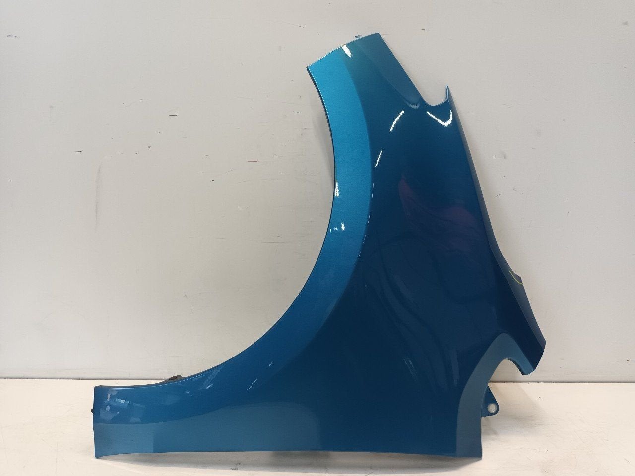 Spatbord links voor Seat Mii, Auto-onderdelen, Onderdelen@venauto.nl, Van der Ven Autorecycling B.V., Gebruikt, Ettenseweg 76, 4706 PB Roosendaal, The Netherlands