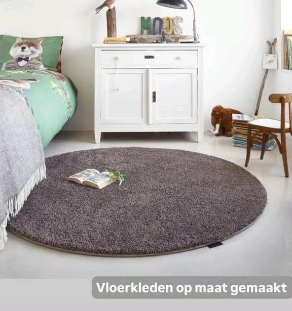 VLOERKLEDEN op MAAT GEMAAKT TERWIJL U WACHT RECHTSTREEKS !!, Huis en Inrichting, Stoffering | Tapijten en Kleden, Ophalen, VLOERKLEED
