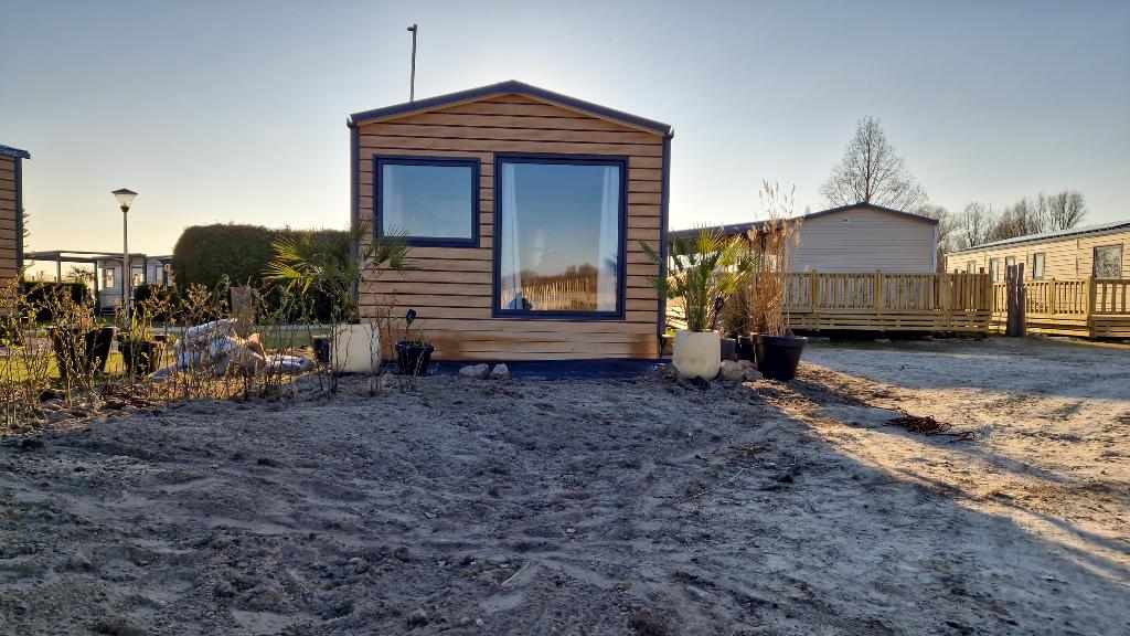 Strand chalet in natuurgebied met sauna