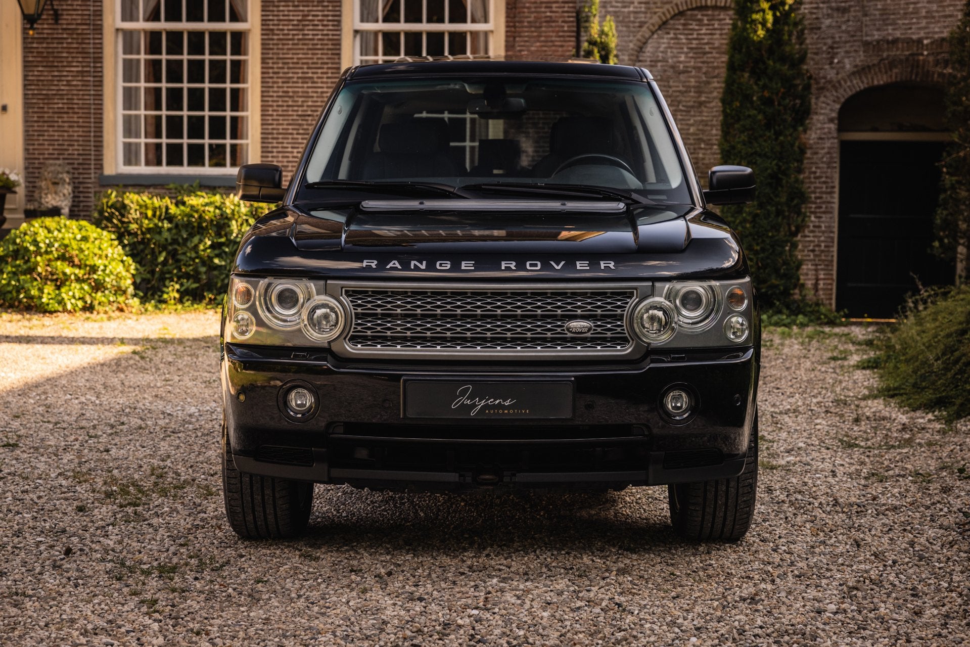 Land Rover Range Rover 4.2 V8 Supercharged (396pk) - Youngti, Auto's, Land Rover, 4197 cc, Gebruikt, Zwart, Leder