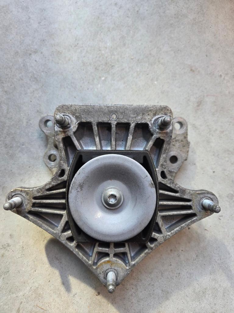 Motorsteun Mercedes-Benz A 253 240 13 00, Auto-onderdelen, Ophalen of Verzenden, Gebruikt, Mercedes-Benz