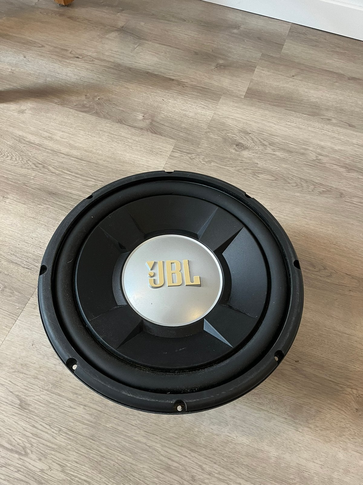 JBL GTO 12 inch subwoofer in gesloten kist 300W rms, Ophalen, Gebruikt