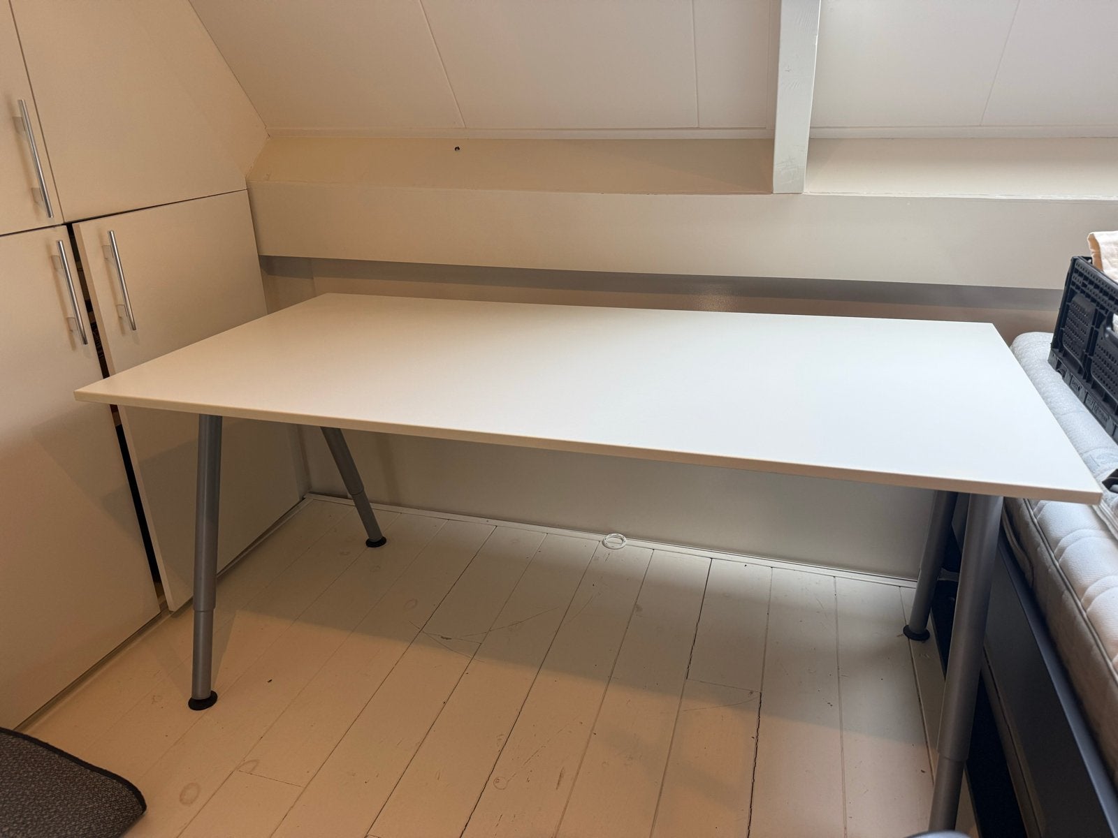 IKEA Galant Bureau 160x80 - Wit in hoogte verstelbaar, Huis en Inrichting, Ophalen, Gebruikt, Spaanplaat of MDF, IKEA