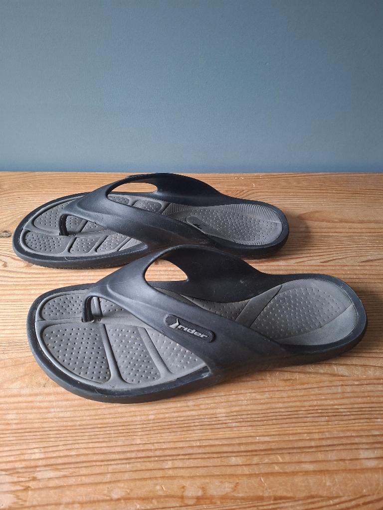 Rider slippers heren maat 45/46, Kleding | Heren, Schoenen, Slippers, Zwart, Ophalen of Verzenden, Zo goed als nieuw