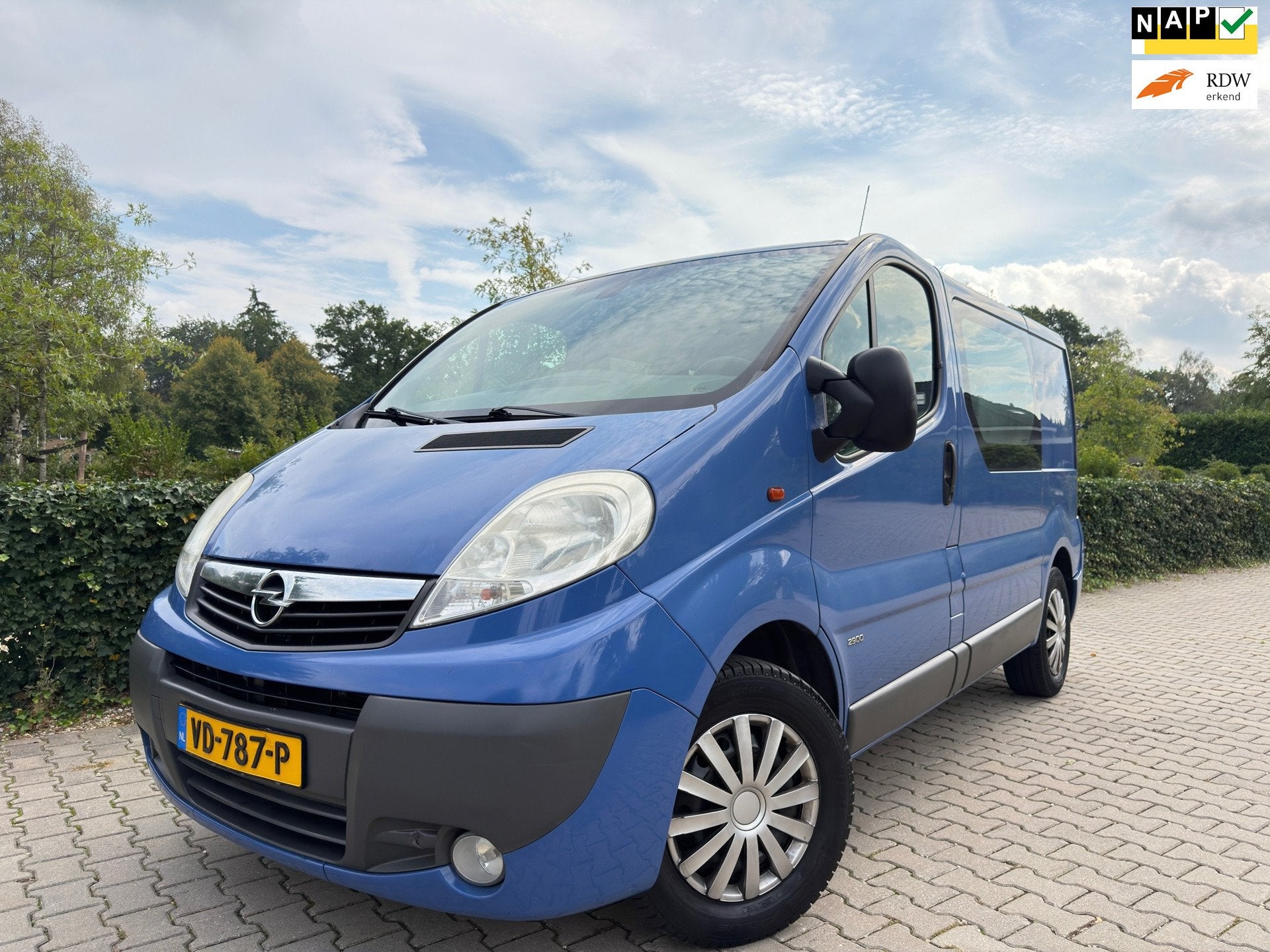 Opel Vivaro 2.0 CDTI L1H1 DC Automaat , Dubbel Cab / Airco /, Auto's, Euro 5, 4 cilinders, Blauw, Origineel Nederlands