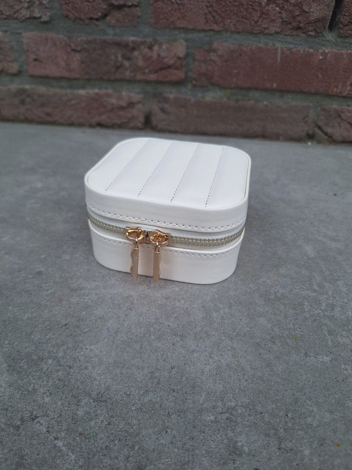 Juwelenbox Sieradenbox Reisbox Make-up Wit 10,5x10,5x6cm, Wit, Nieuw, Ophalen of Verzenden, Met spiegeltje(s)