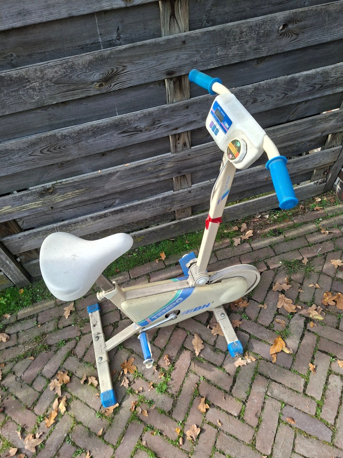 Hometrainer BH Tempo - Ideaal voor thuisworkouts, Ophalen, Gebruikt, Benen, Hometrainer