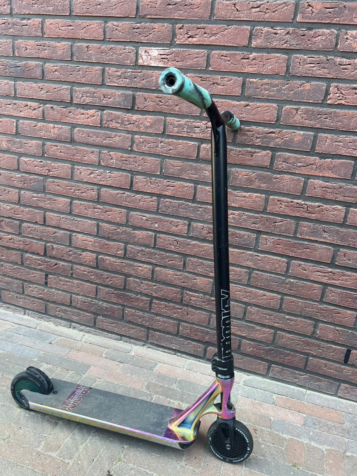 Blunt Prodigy S8 stuntstep Oil Slick, Fietsen en Brommers, Steps, Ophalen, Gebruikt, Gewone step