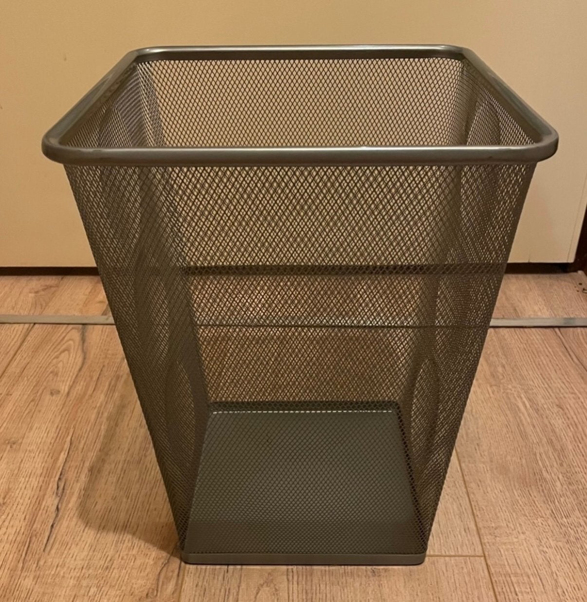 IKEA DOKUMENT ZILVERKLEURIGE PRULLENBAK, Ophalen of Verzenden, Zo goed als nieuw, Minder dan 10 liter, Metaal