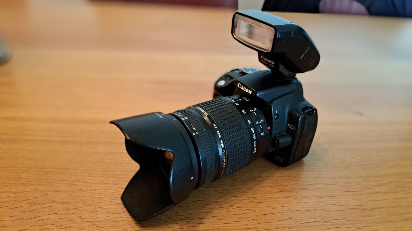 Canon EOS 350D Spiegelreflexcamera met Tamron 28-300, Gebruikt, Spiegelreflex, Accu, Canon