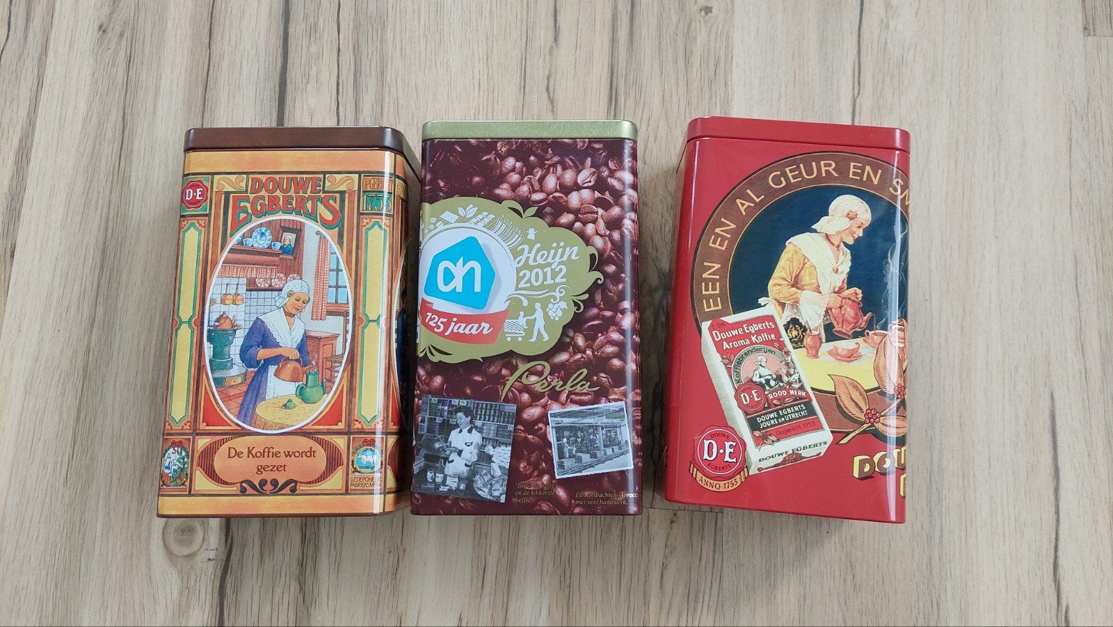 Set van 3 vintage koffieblikken: Douwe Egberts en AH, Ophalen of Verzenden, Gebruikt, Koffie, Douwe Egberts