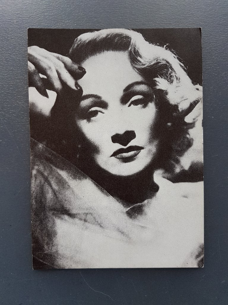Marlene Dietrich - Zwart-wit foto/kaart, Ophalen of Verzenden, Zo goed als nieuw, Foto of Kaart