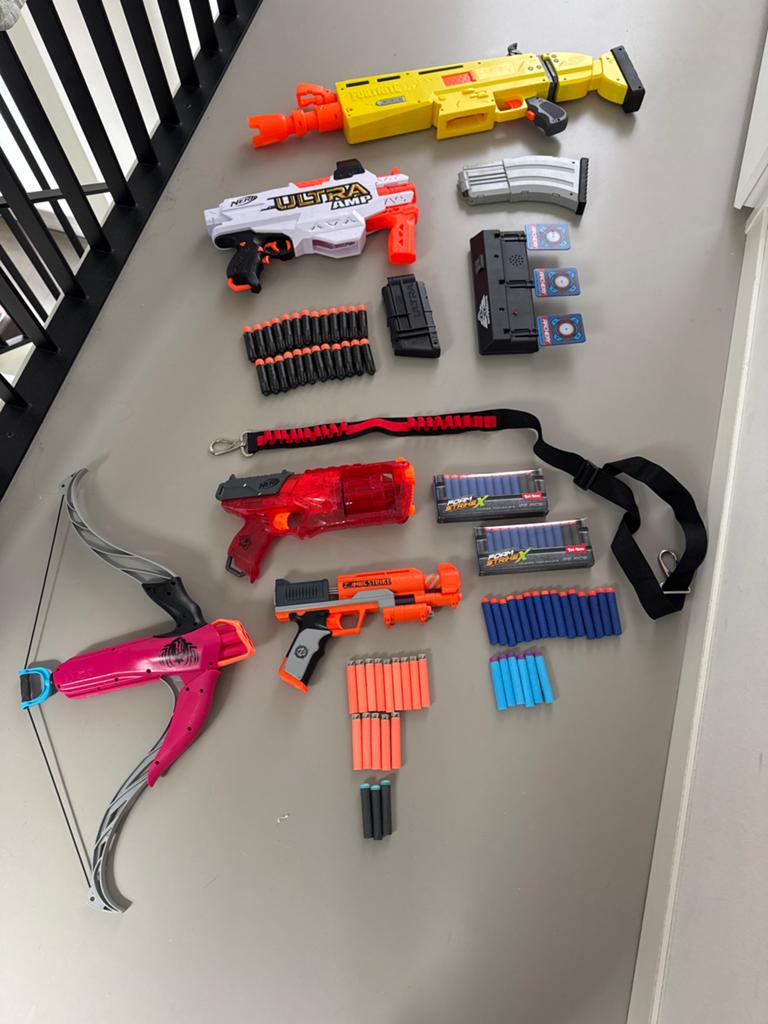 Grote Nerf set met 100 pijltjes, 2 semi-automatische blaster, Ophalen of Verzenden, Gebruikt
