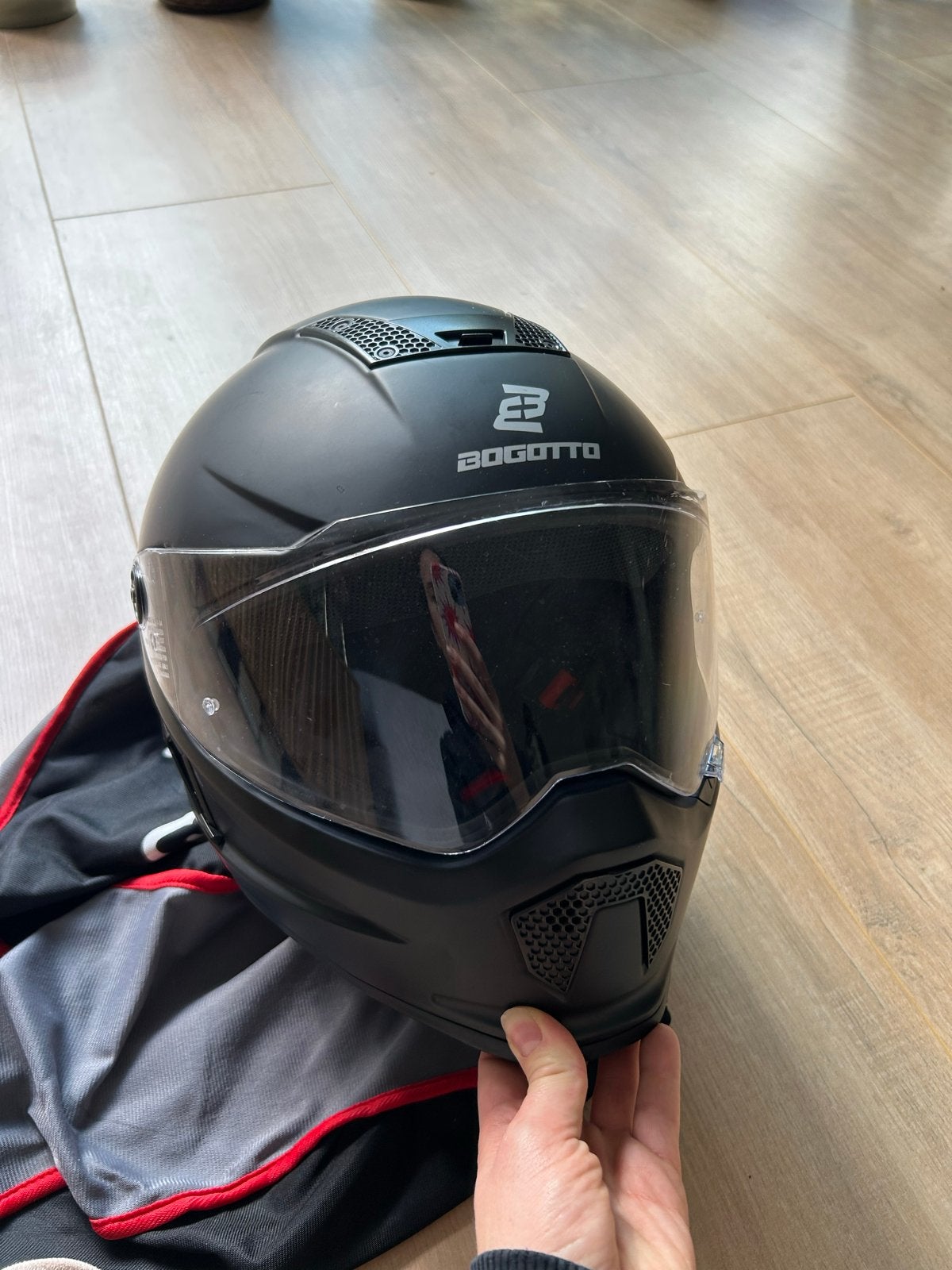 Bogotto motorhelm maat XXL - Zo goed als nieuw, Motoren, Kleding | Motorhelmen, Ophalen of Verzenden, Tweedehands, XXL, Overige merken