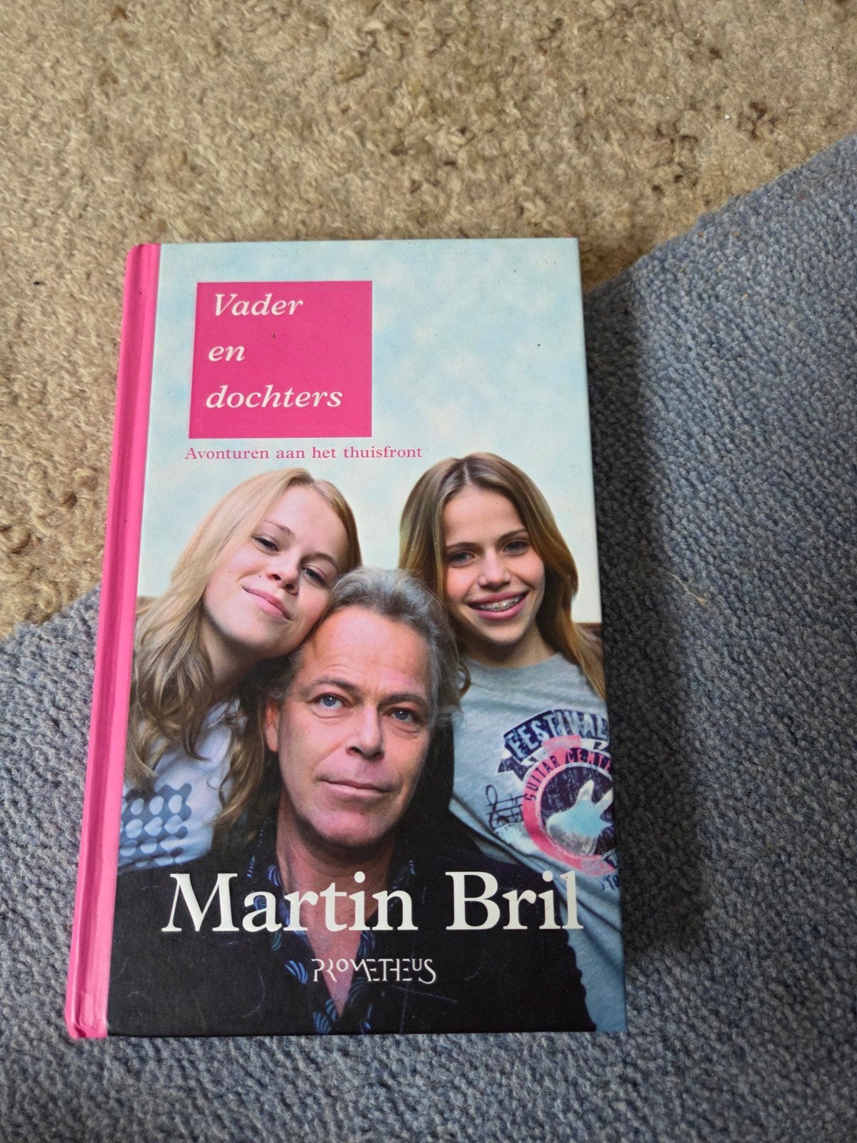 Martin Bril - Vader en dochters, Boeken, Ophalen of Verzenden, Zo goed als nieuw, Martin Bril