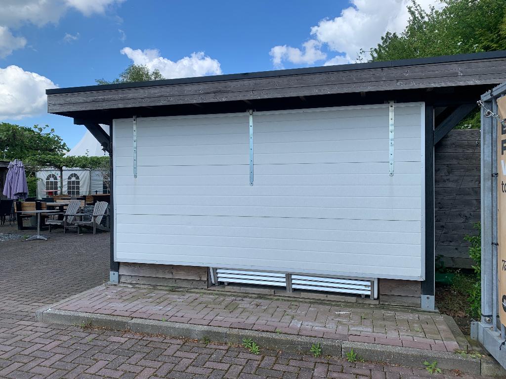 complete houten "mobiele" ijssalon, Ophalen, IJs