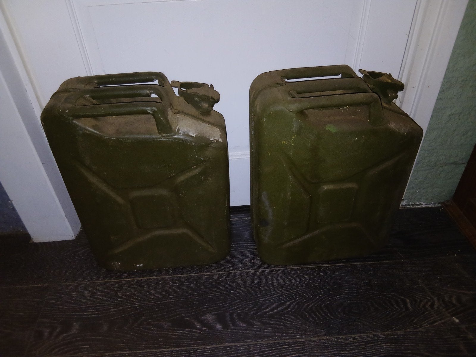 Stalen jerrycan leger brandstof 20L., Ophalen of Verzenden, Landmacht, Nederland, Kist of Geocache