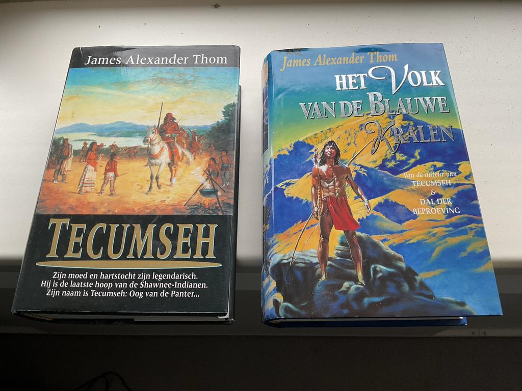 Tecumseh & Het Volk van de Blauwe Kralen - James Alexander T, Ophalen of Verzenden, Zo goed als nieuw, Nederland
