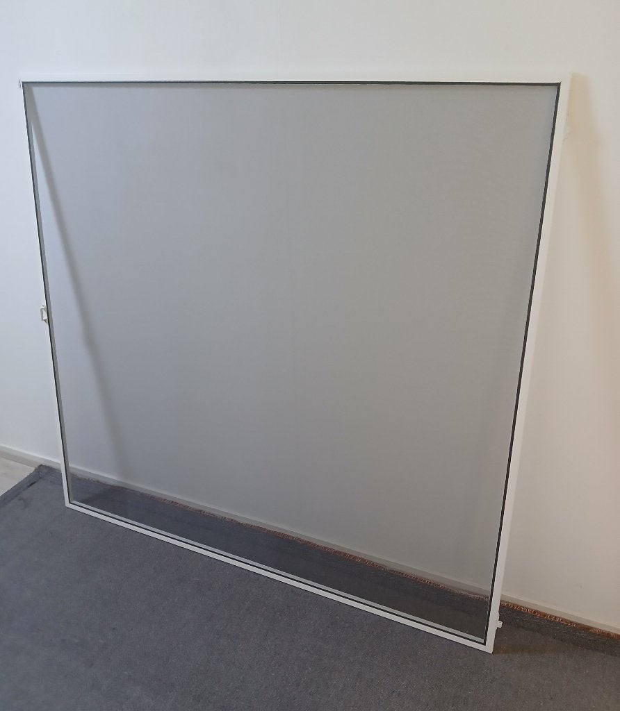 Vliegen-hor voor Velux dakraam breed plm. 136,5 en hoog 142, Ophalen, Kunststof, Gebruikt, 120 cm of meer