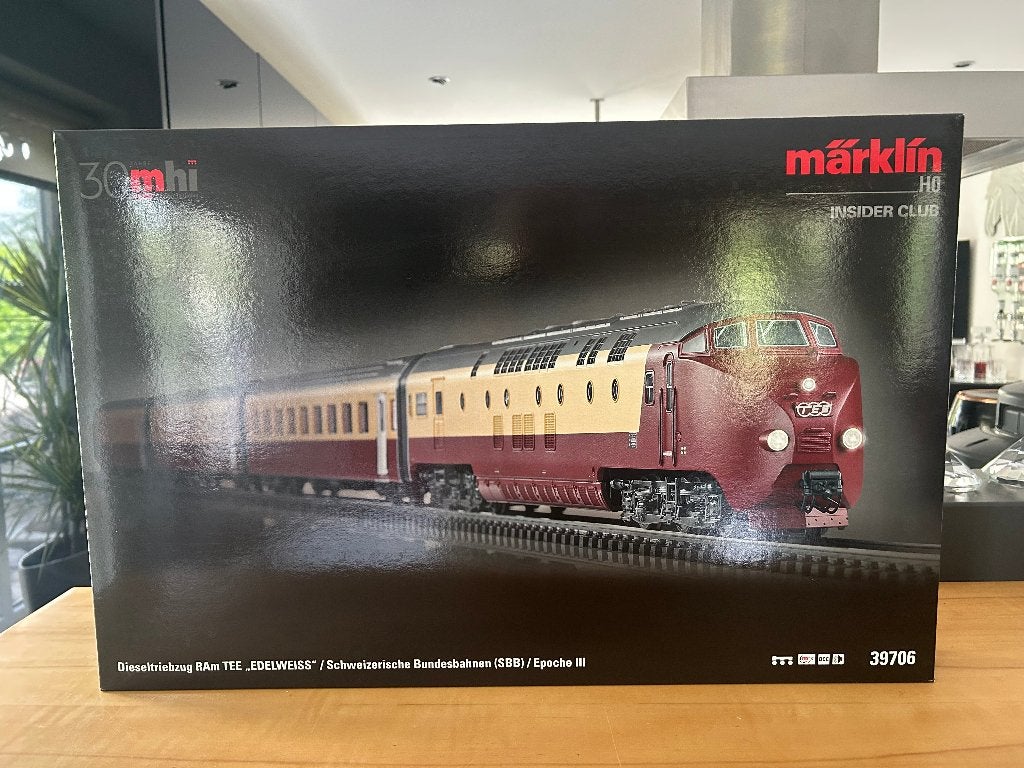 Marklin H0 39706 Dieselmotortrein RAm TEE SBB "EDELWEISS", Hobby en Vrije tijd, Wisselstroom, Treinset, Nieuw, Ophalen of Verzenden