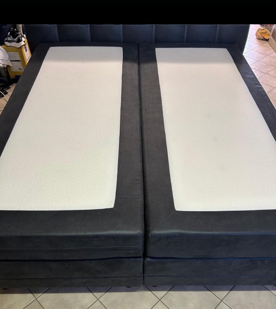 Twee persoons elektrisch bed 180 bij 210, Huis en Inrichting, Ophalen, Gebruikt, Zwart met achterbord, Tweepersoons