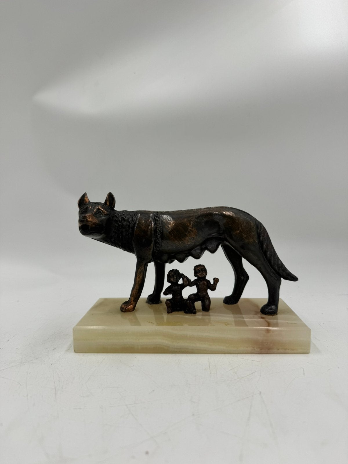 Bronzen Beeld Capitolijnse Wolf (Lupa Capitolina) Onyx Sokke, Ophalen of Verzenden