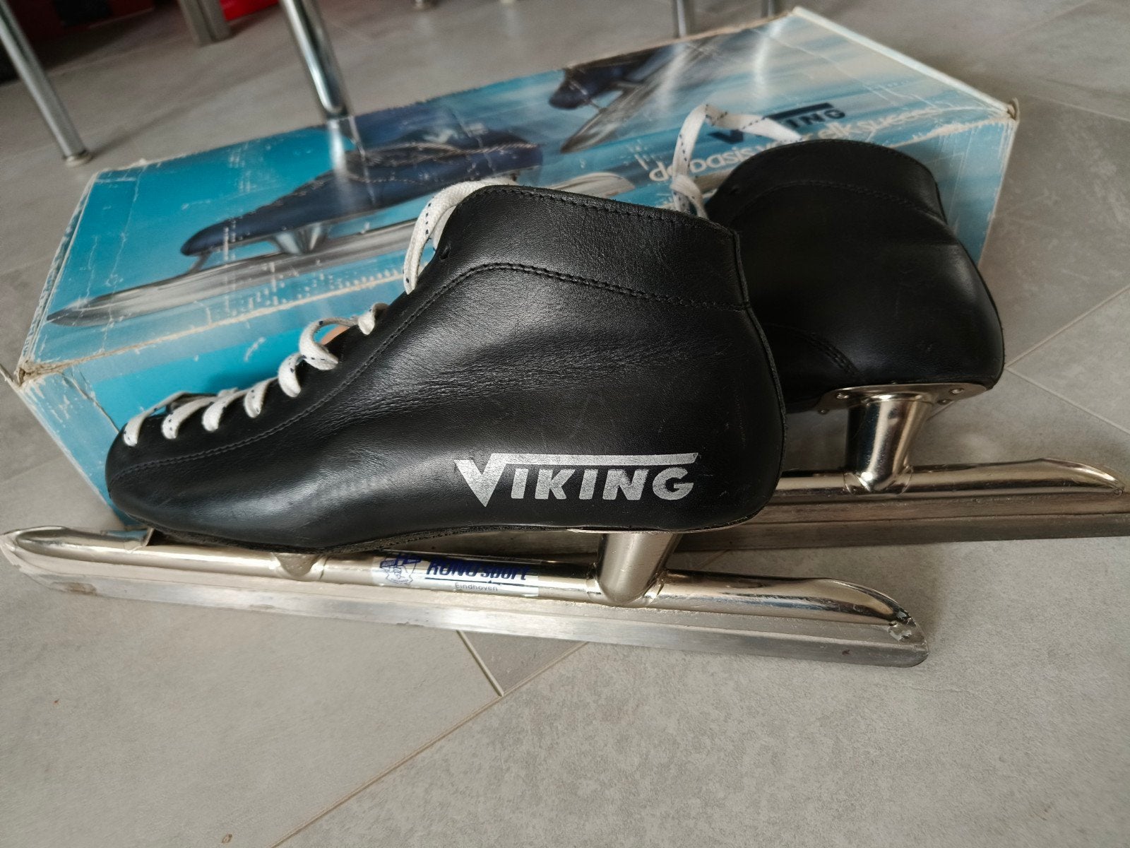 Viking lage Noren schaatsen met 39 - in goede staat, Sport en Fitness, Viking, Ophalen of Verzenden, Zo goed als nieuw, Noren