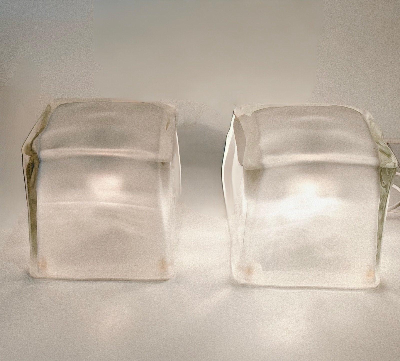Set van 2 IKEA Iviken Ice Cube Tafellampen, Huis en Inrichting, Lampen | Tafellampen, Gebruikt, Vintage, Wit, Ophalen of Verzenden
