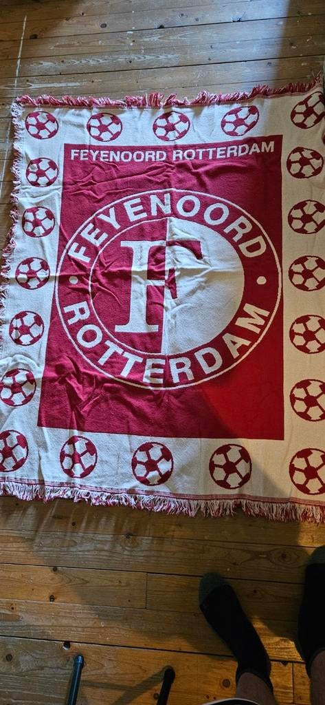 Feyenoord rotterdam doek, Ophalen