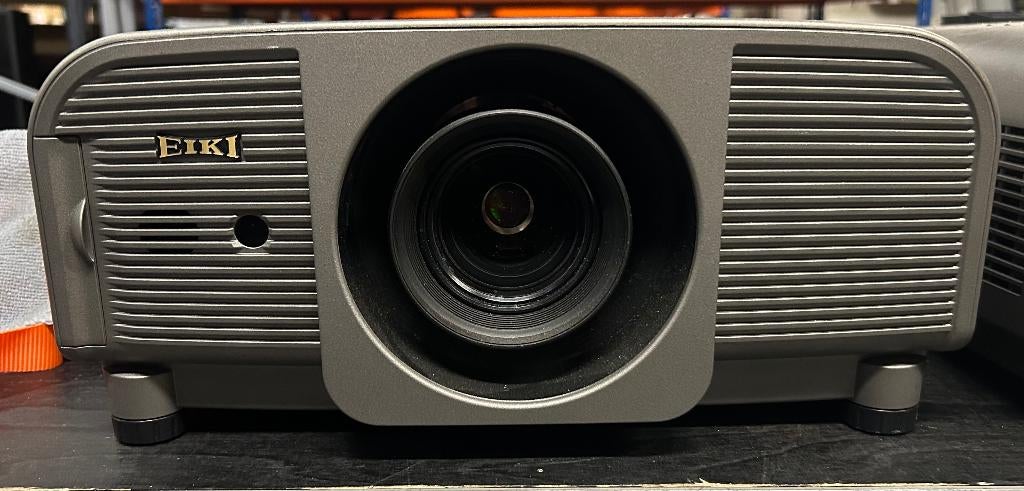 EIKI-LC-XG300 Projector 4500 ansi lumen, Ophalen, Gebruikt, LCD, EIKI