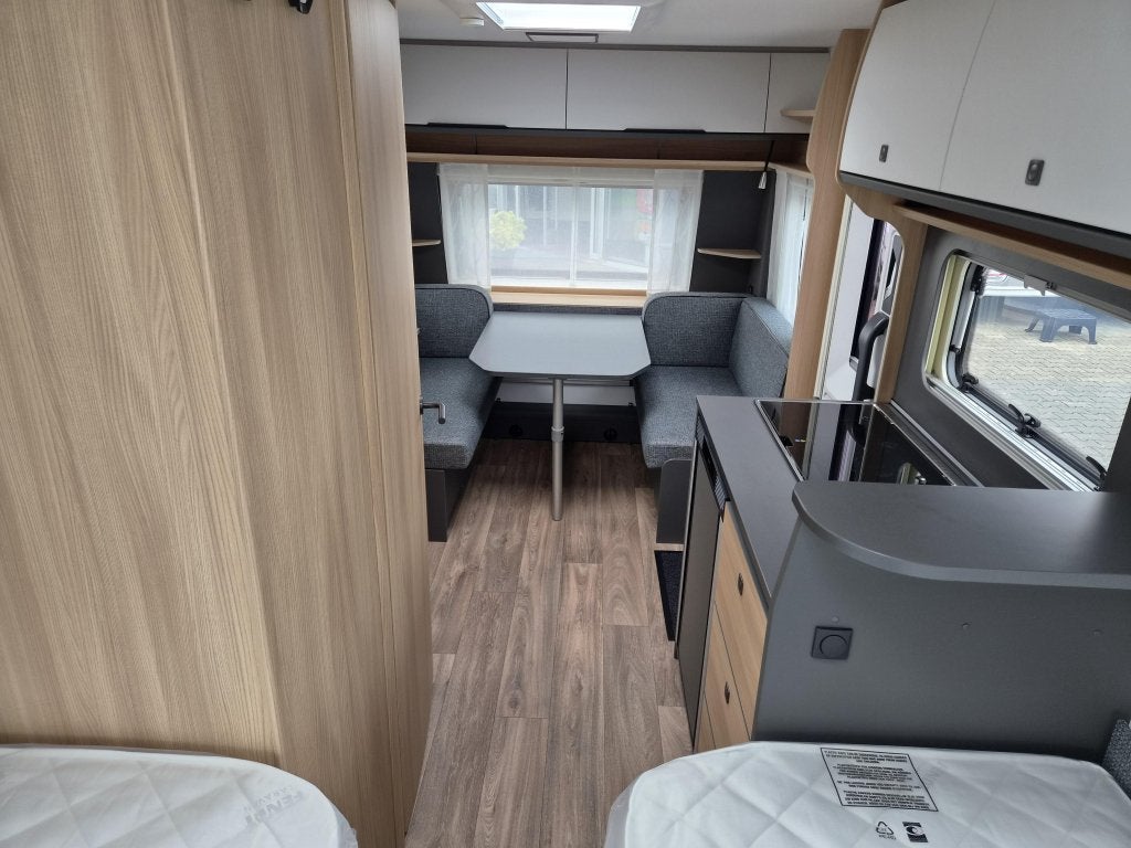 Fendt Apero Activ 465 GE, Caravans en Kamperen, Standaardzit, Bedrijf, Fendt, Schokbreker