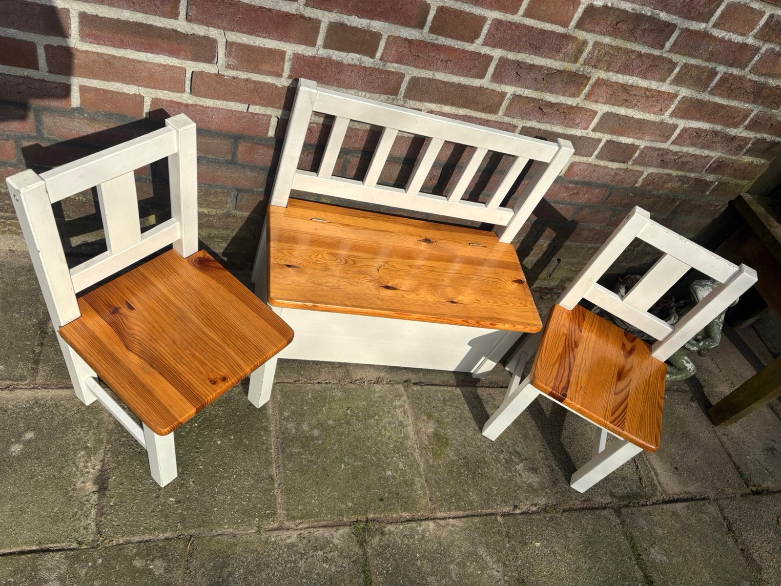 Bankje en 2 kinder stoeltjes alles voor 45 euro setje, Kinderen en Baby's, Kinderkamer | Tafels en Stoelen, Ophalen, Zo goed als nieuw