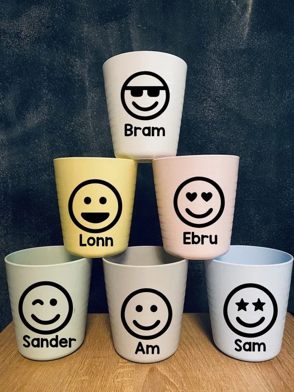 Gepersonaliseerde traktatie bekers met naam en smiley, -, -, Verjaardag, Nieuw